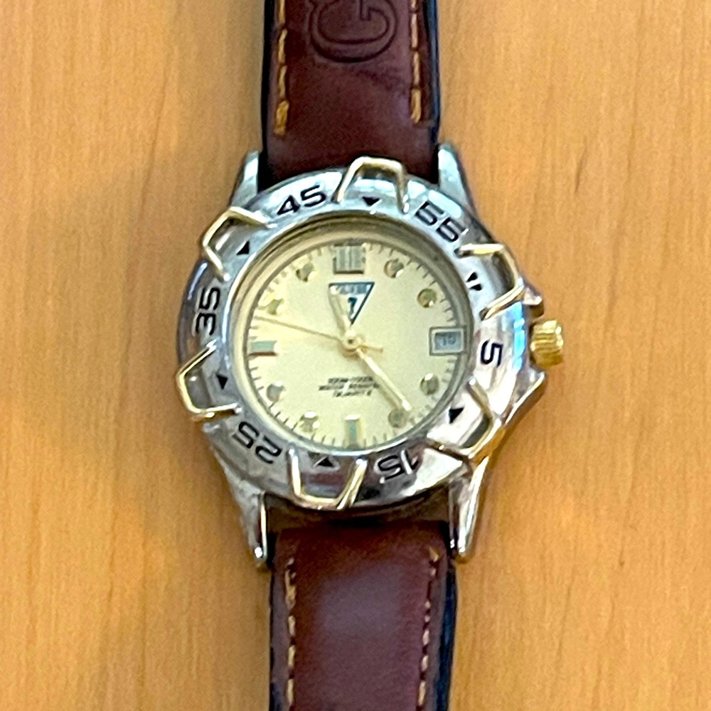 GUESS WOMAN’S WATCH